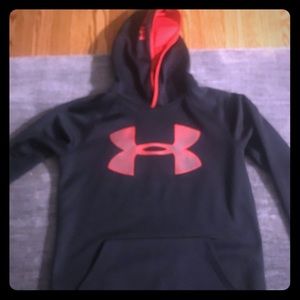 UnderArmour black and red sweatshirt
